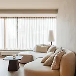 Апартаменты Spacious Luxury Near Де Панбархат