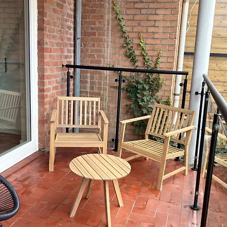 Ruim, Stijlvol Gerenoveerd Voor 4 Personen Vlak Bij Zee En De Duinen * De Panne